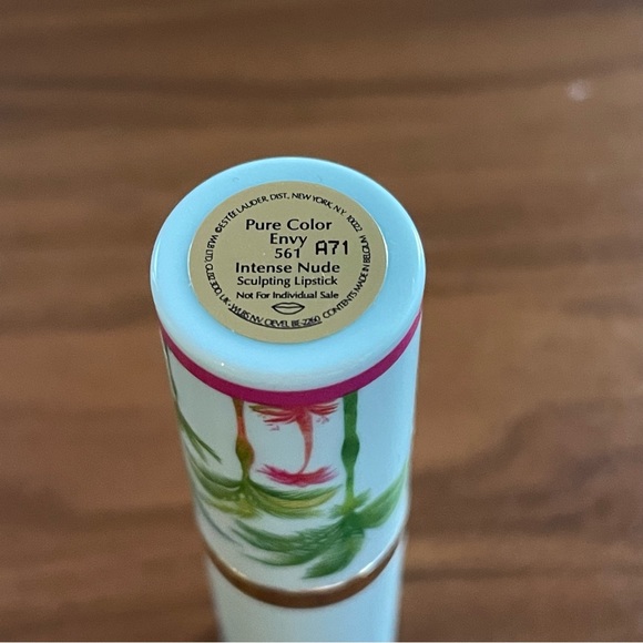 Estee Lauder Pure Color Envy Sculpting Lipstick - Intense Nude: 1.2 gm - Picture 4 of 7